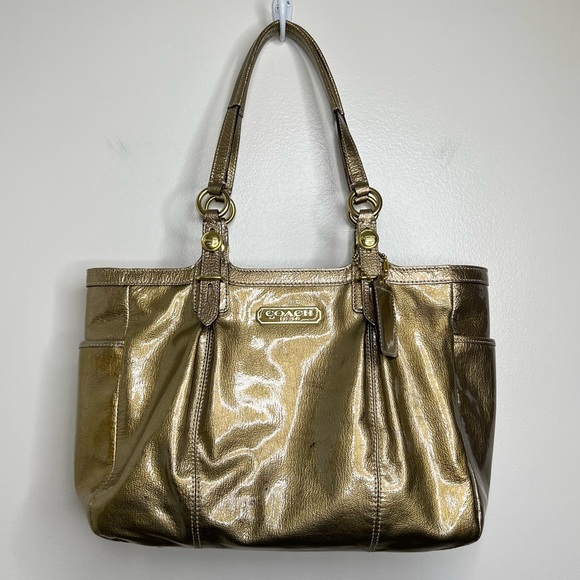 Coach Patent Leather Gold Shoulder Bag Purse Double Strap Zip Closure FLAWED - Picture 1 of 16